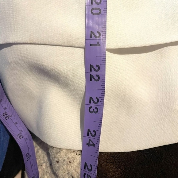 White Chiffon Sleeveless Blouse With Cargo Pockets 🤍 - Picture 8 of 8